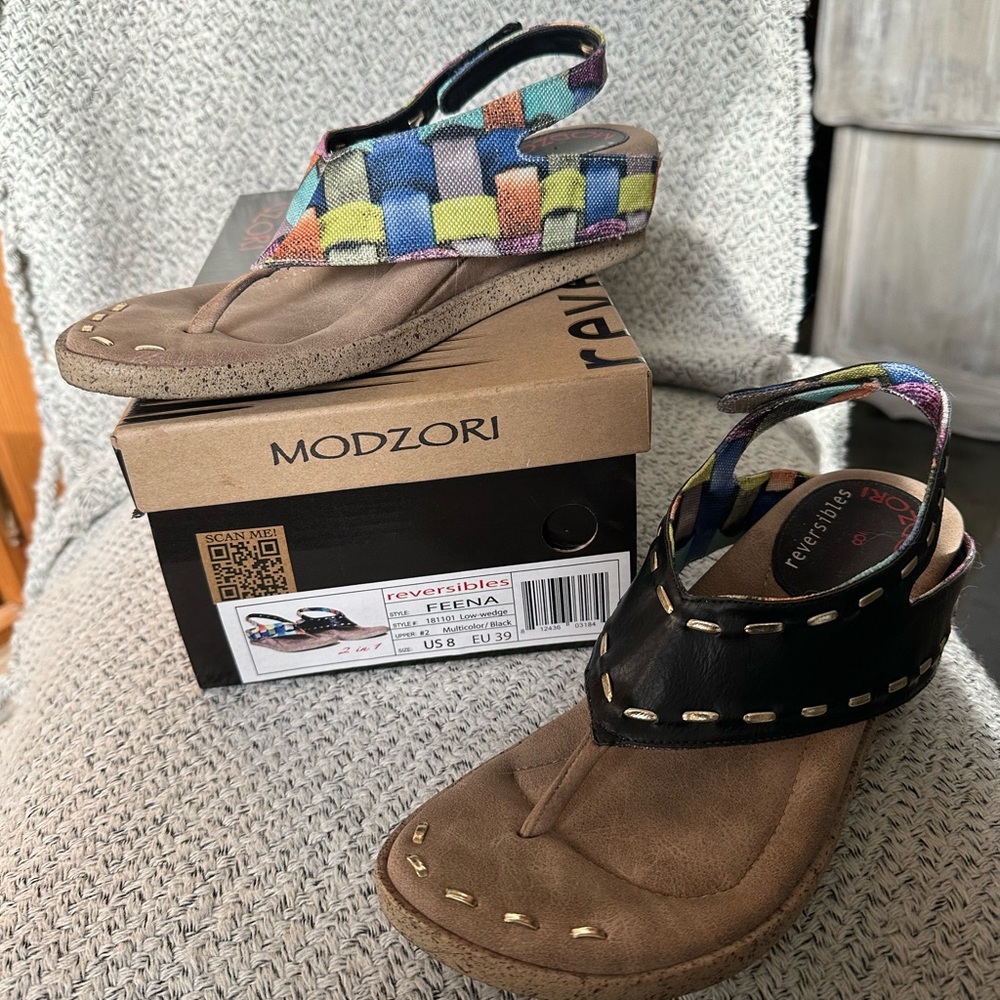 Modzori reversible Feena sandals with low wedge. Twist to change. Size 8, $60 - Picture 4 of 7